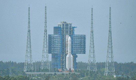 The Chang’e 6 lunar probe and the Long March-5 Y8 carrier rocket combination sit atop the launch pad at the Wenchang Space Launch Site in Hainan province, China April 27, 2024.